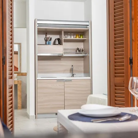 Poseidone アパート サンタ・テレーザ・ガッルーラ